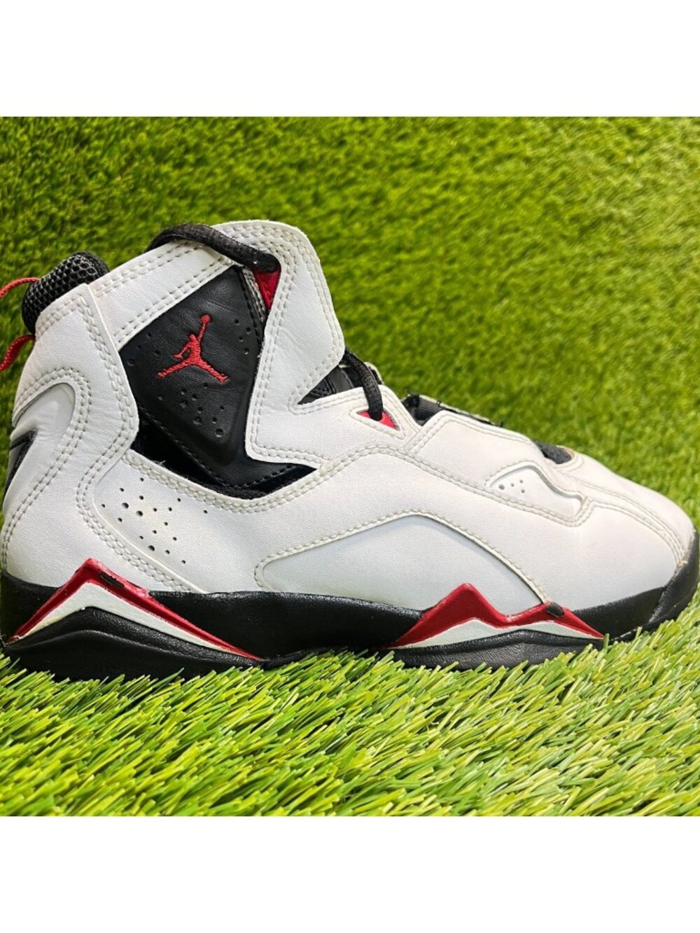 Nike Air Jordan True Flight Boys Size 6Y White Athletic Leather Shoes Sneakers